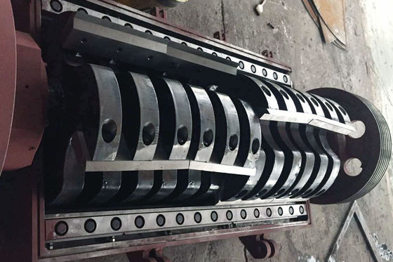 इनलेट 1000 * 900 55kw लिपटे फिल्म प्लास्टिक कोल्हू मशीन