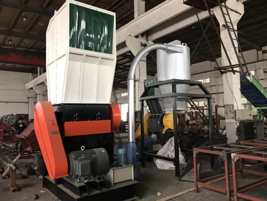 V ब्लेड्स 550mm रोटेटिंग 90kw प्लास्टिक क्रशर मशीन