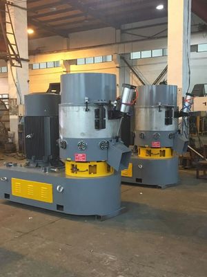 950rpm 450L पीई फिल्म प्लास्टिक एग्लोमोमिटर मशीन